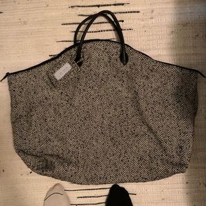 Luggage / duffel bag